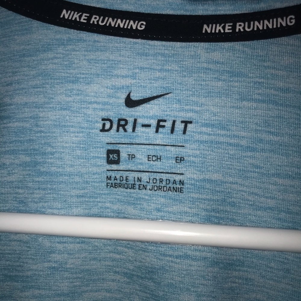 NIKE *LIKE NEW* Half-Zip, Dri-Fit Reflective Pullover - Picture 2 of 5
